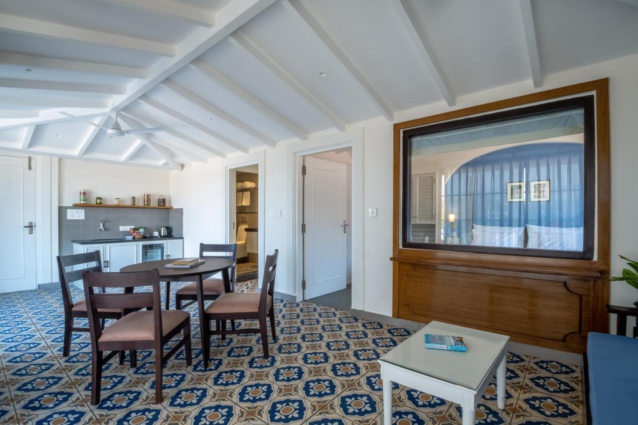 O Pierre - Fontainhas Hotel ปณชี ภายนอก รูปภาพ