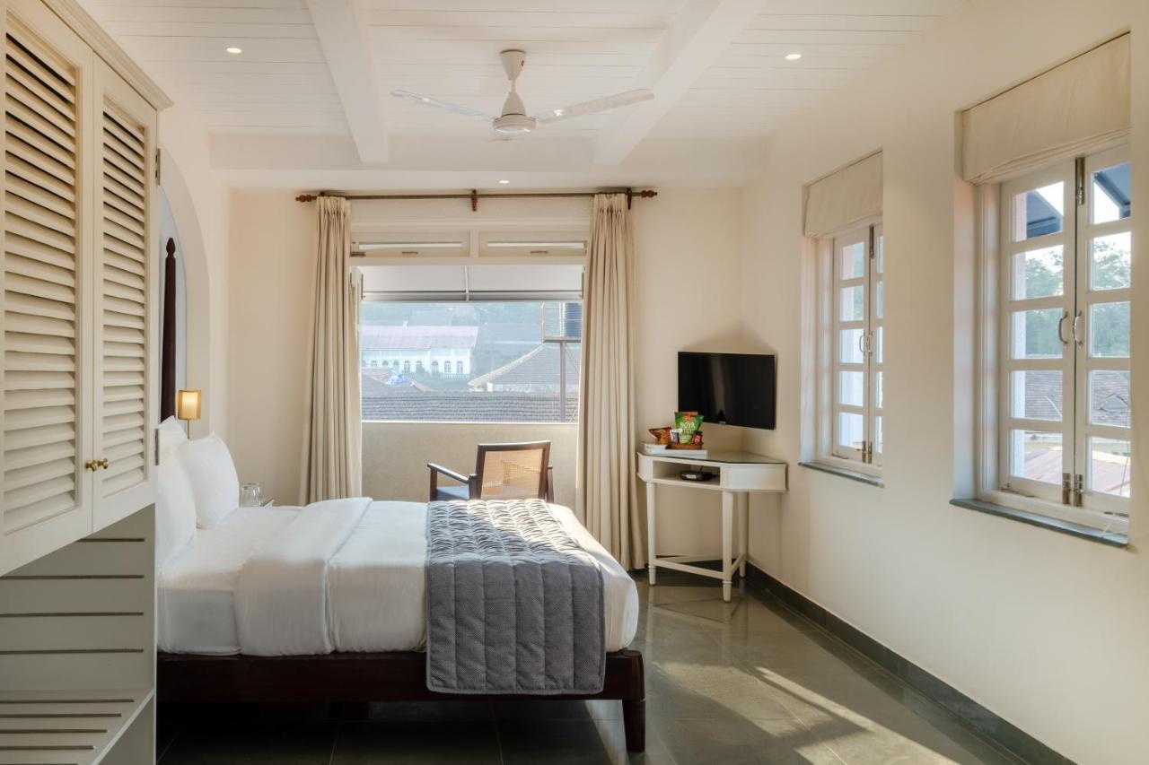 O Pierre - Fontainhas Hotel ปณชี ภายนอก รูปภาพ